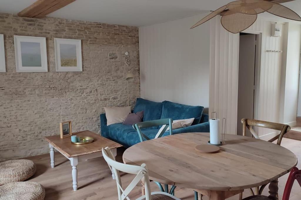 Appartement Avec Jardin Et Acces Mer Grandcamp-Maisy Exterior foto