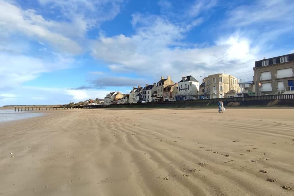 Appartement Avec Jardin Et Acces Mer Grandcamp-Maisy Exterior foto